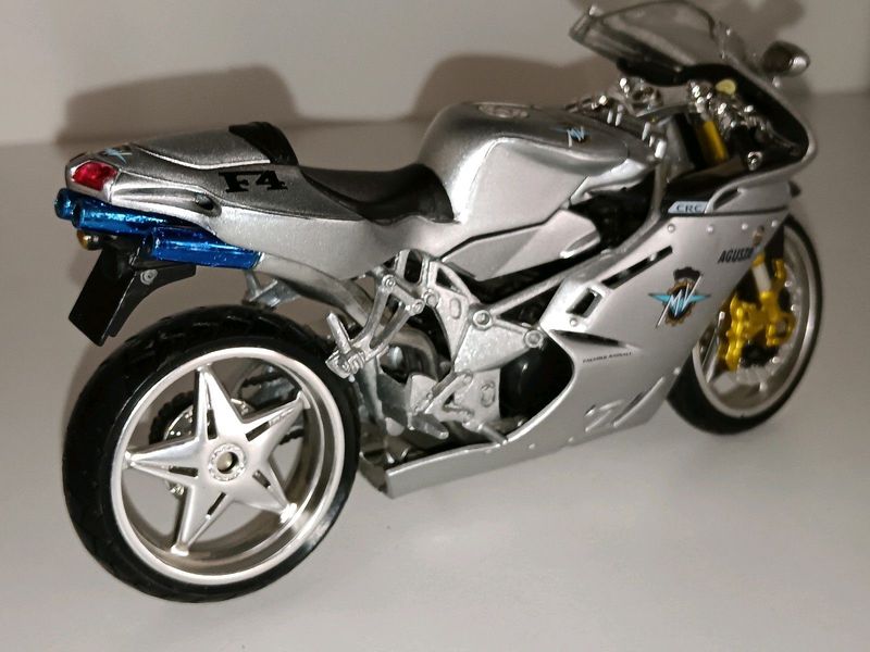 1/12  die-cast model motorcycle