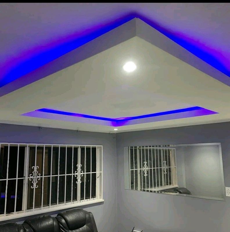 We specialize in Ceiling installation and bulkheads design