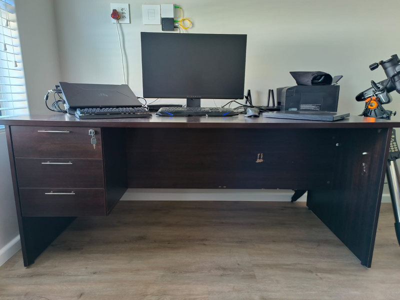 3 Draws 180cm Office Desk