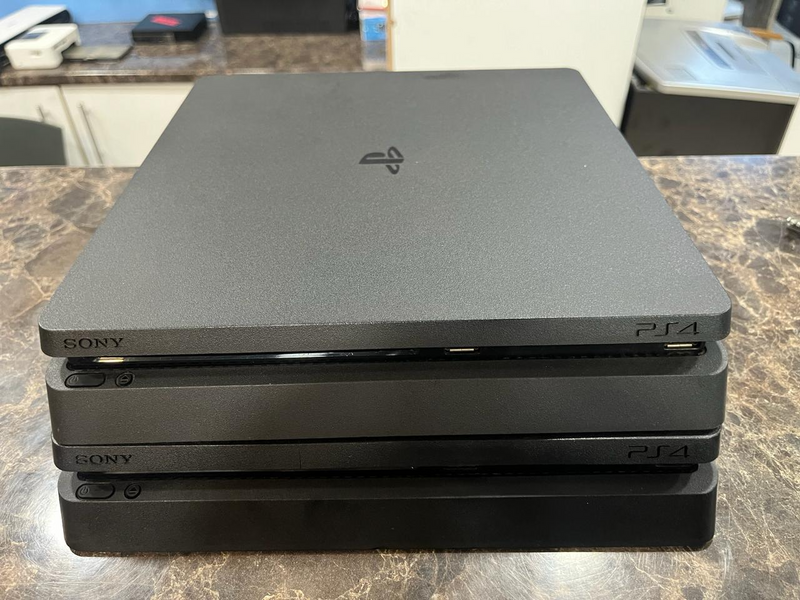 Playstation 4 500GB/1TB Slim Console (PS4) Pre-owned