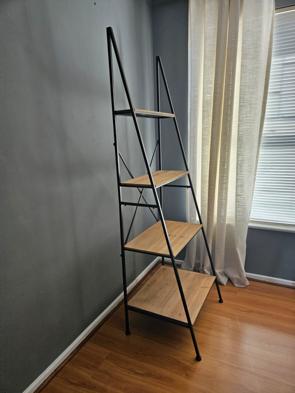 4 Tier Ladder Shelf / Bookshelf