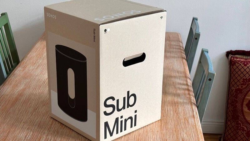 Sonos SUB Mini Subwoofer With Big Bass Black Brand New Sealed In The Box Never Been Used.
