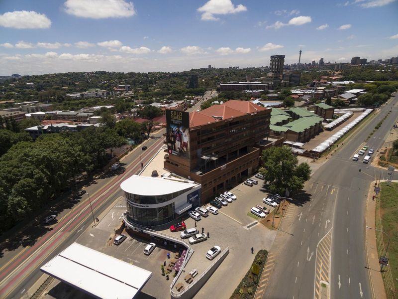 916m² Commercial To Let in Auckland Park at R85.00 per m²