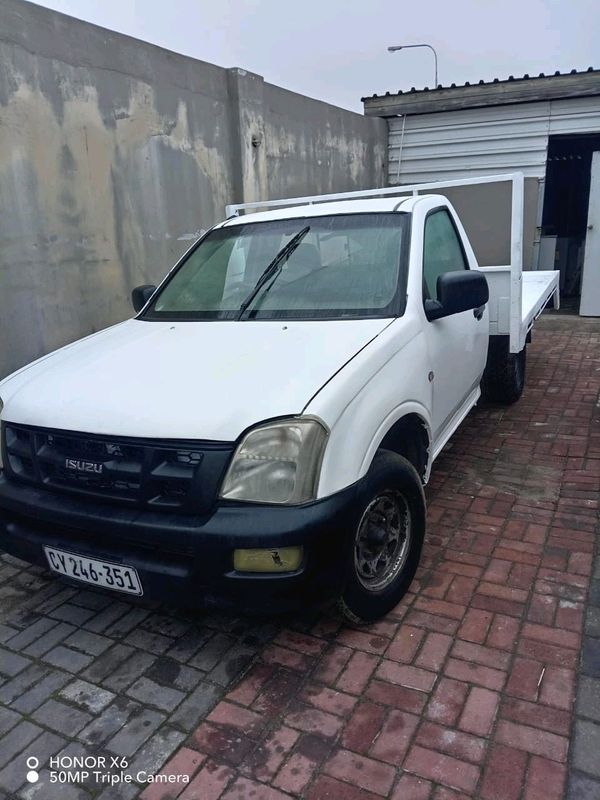 Isuzu bakkie for sale