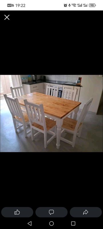 6 seater dinning table available