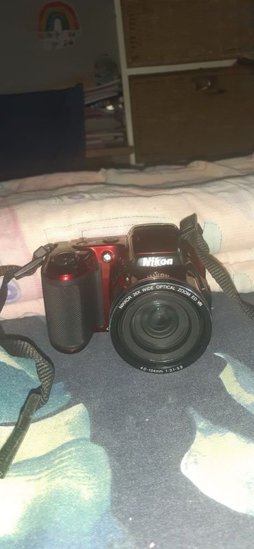 Nikon CoolPix L810.