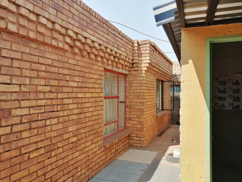 4 Bedroom house in Mamelodi East For Sale