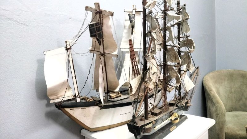 Model hand made ships x 5 pieces R2700