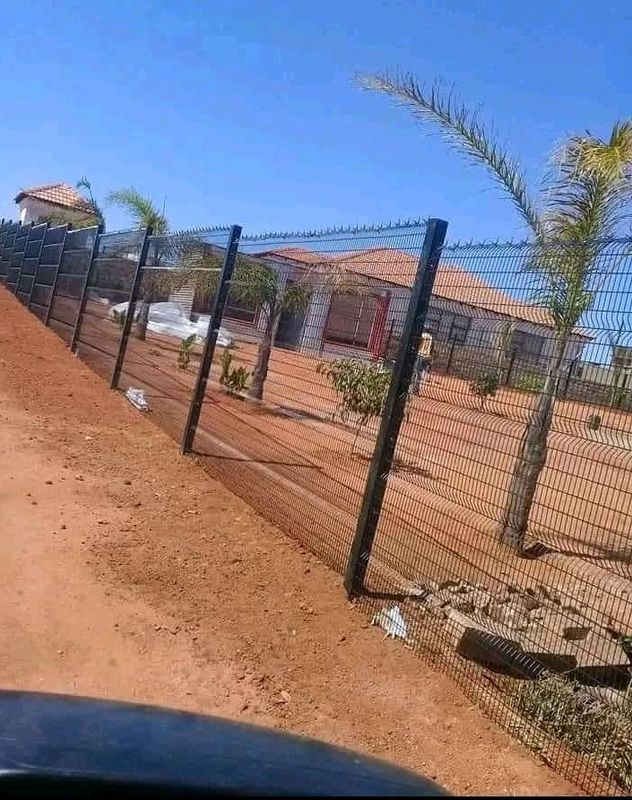 FENCING AND GATES SOLUTIONS.