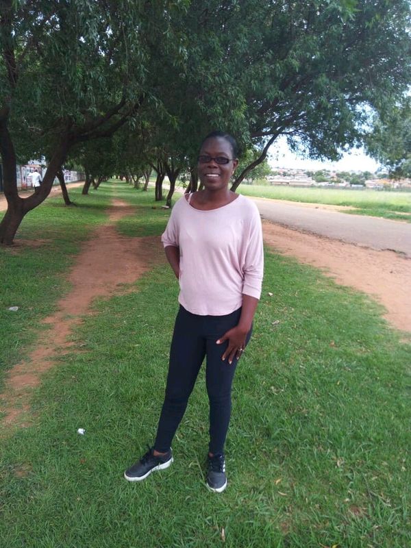Hi, am a Zimbabwean lady aged 37 looking for party time jobs.  My name is Evidence Munava