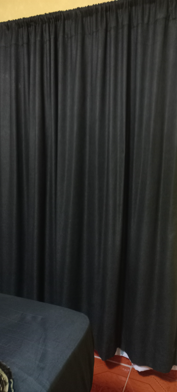 2.5 meter midnight black curtain