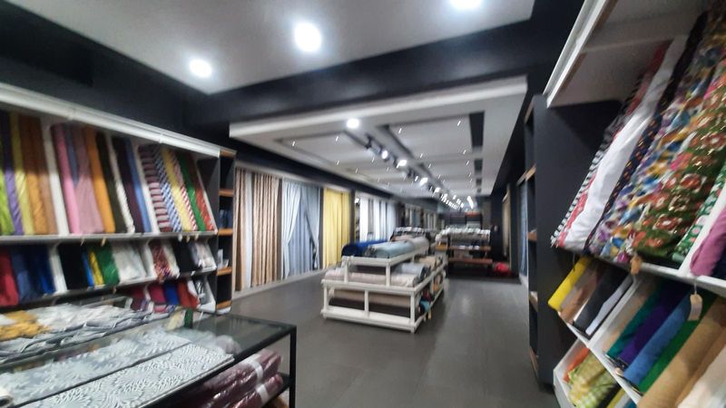 SUPERMAKET  /WAREHOUSE/RETAIL