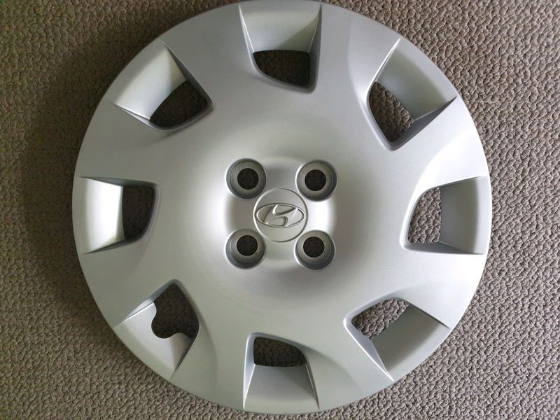 Hyundai 15 inch wheels covers .