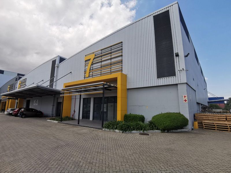 1055m2 Warehouse / Factory TO LET in Secure Park in Airport Industria, Cape Town.