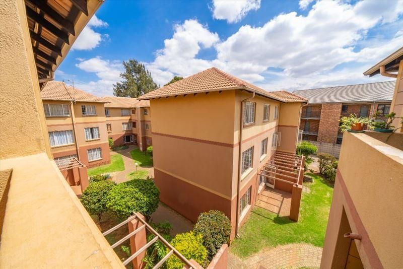 Stylish and Convenient 2nd Floor Flat with Sectional Title