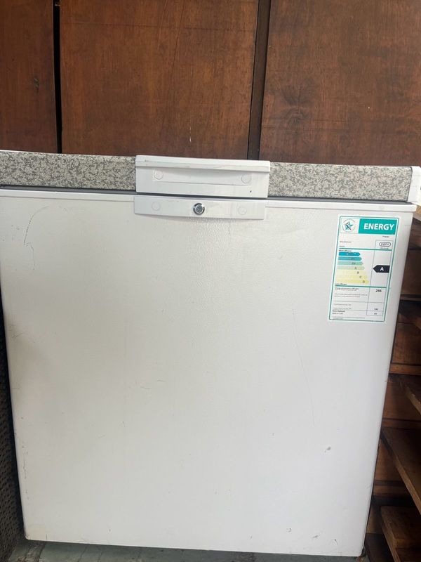 Defy 195ltr chess freezer for sale