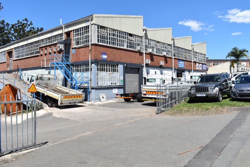 700m² Industrial To Let in New Germany at R64.00 per m²