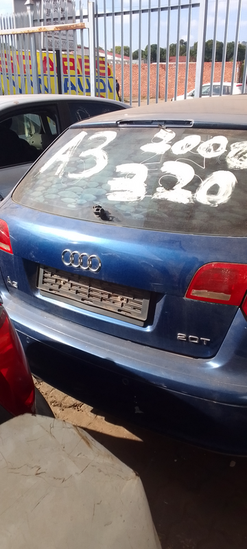 AUDI A3 2.0 AND AUDI A3 HATCHBACK CARS FOR STRIPPING