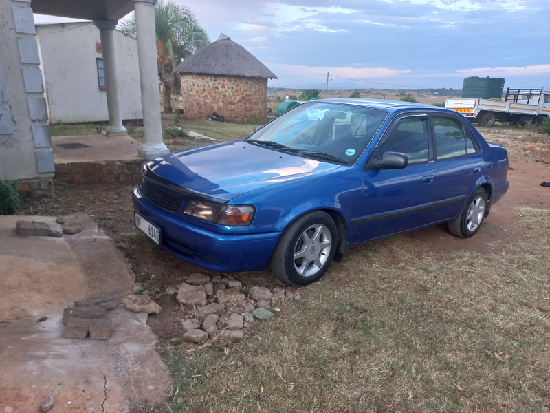 2000 Toyota Corolla Sedan