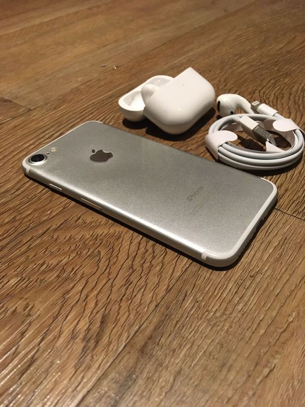IPhone 7 &amp; airpods 3rd Gen
