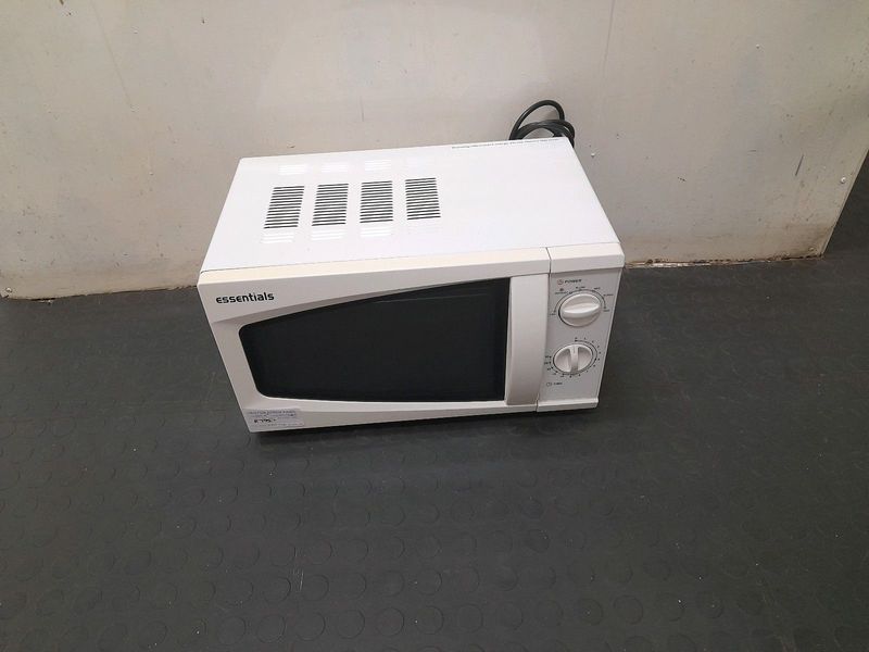 Essential 20liter microwave 95Mar24