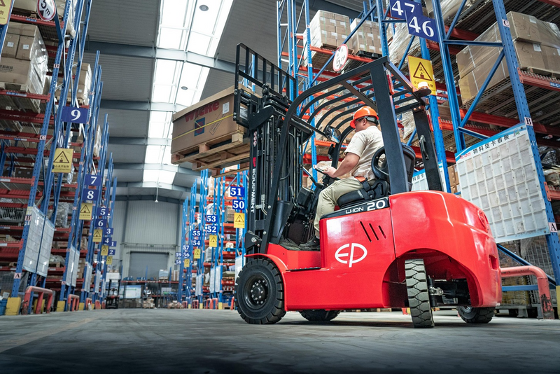 STACKER AND FORKLIFT- new Li-ion Electric- FOR  SPICE/FOOD MANUFACTURERS