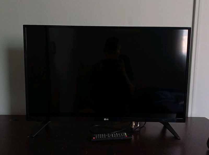LG 32inch tv for sale