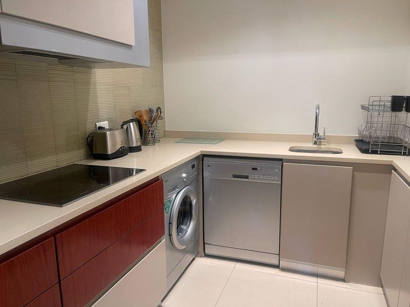 2 BED 2.5 BATH FULLY FURNISHED APARTMENT IN THE EMPEROR SANDTON