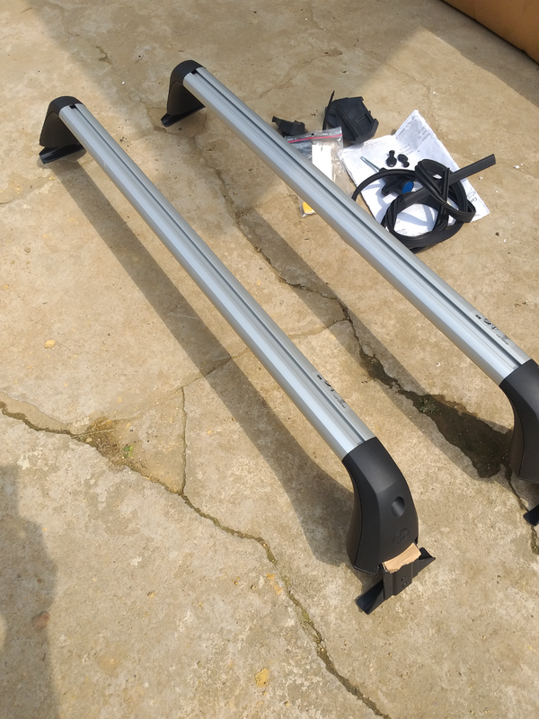 Original Toyota Corolla  (Quest type)roof rack (new)