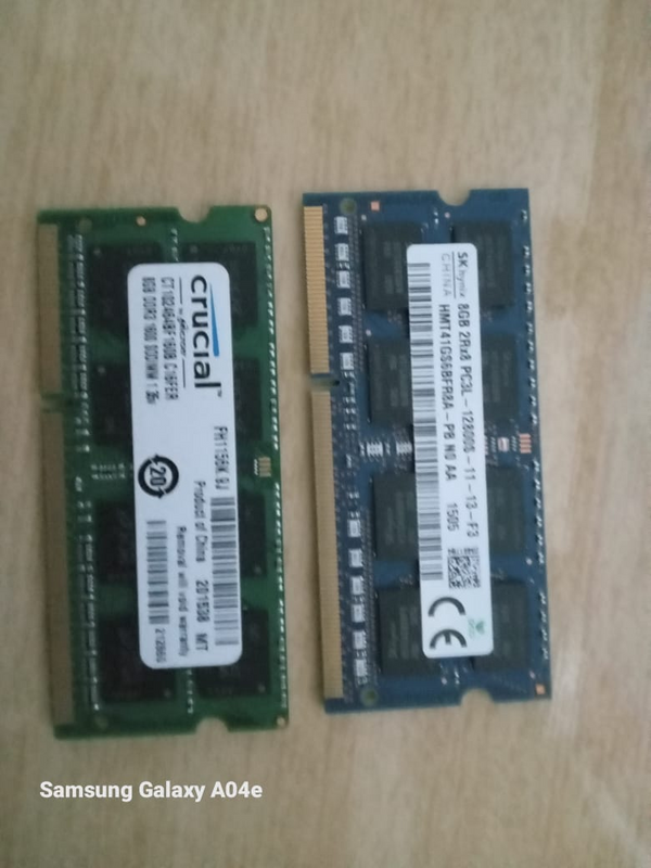 Crucial 8GB DDR3 1600MHz PC3 &amp;  SK Hynix 8GB PC3L-12800S SODIMM 1600Mhz DDR3L