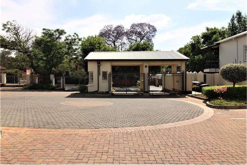 One bedroom apartment in Parktown North