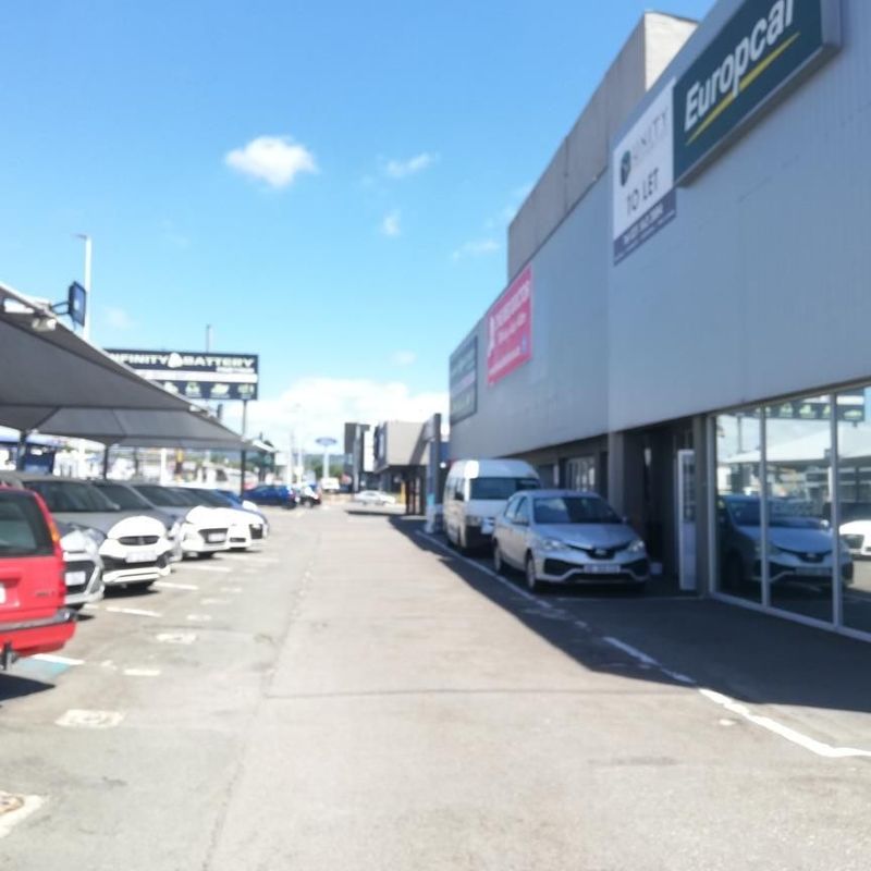 250m2 Road Frontage Retail Space