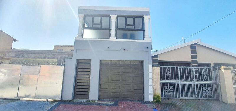 Apartment in Philippi East For Sale