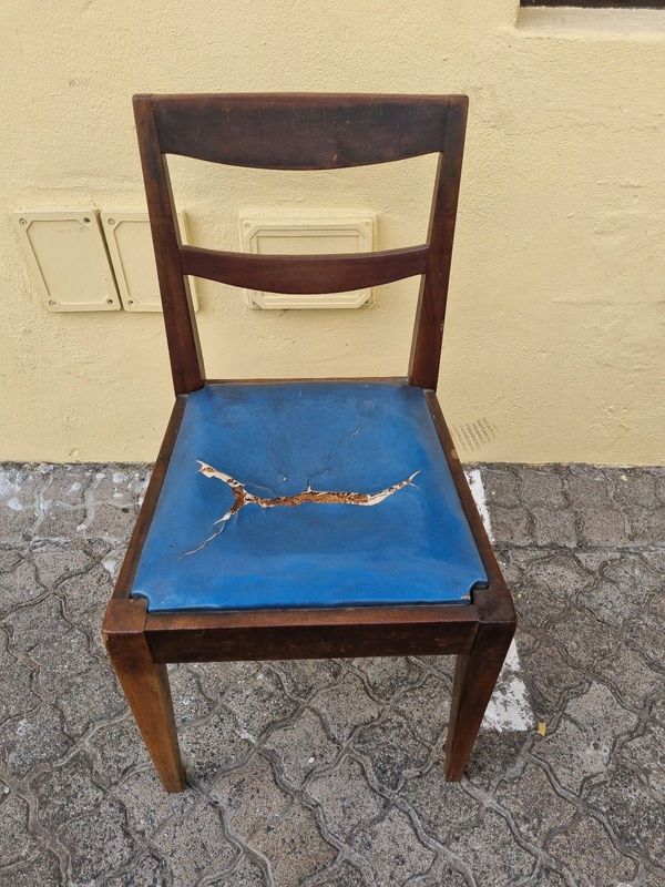 Vintage single chair seat need tlc