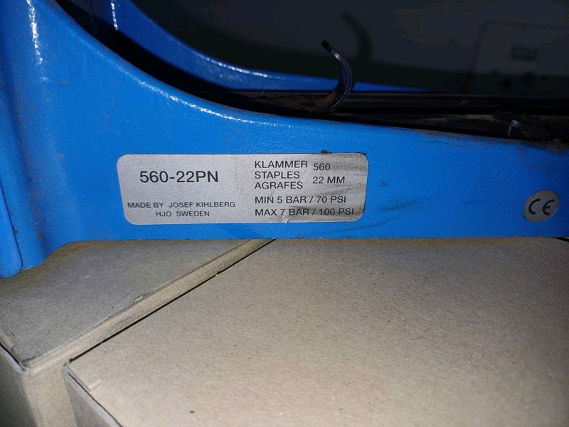 Stapler with &#43;-20 000