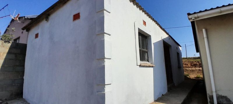 2 Rooms to let as Cottage at Umlazi G