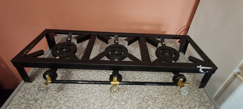 3 plate table top gas stove (24cmx72cm)