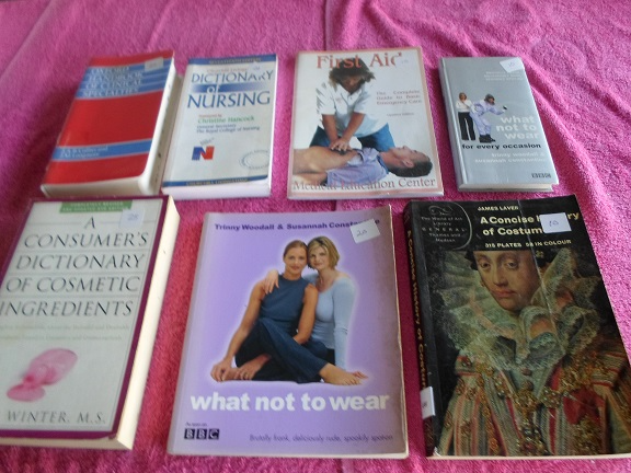 HARD COVERED BOOKS - Health / Beauty / Business / Aroma therapy