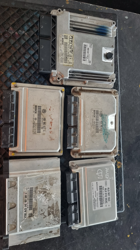 AUDI AND VW COMPUTER BOXES FOR SALE AND IN GOOD WORKING CONDITION