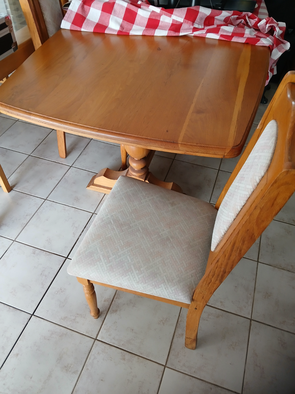 Solid Oak Rectangle Dining table and six chairs