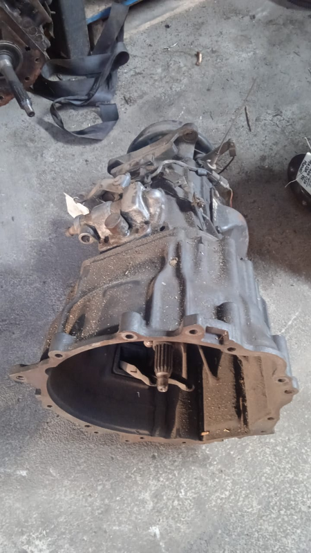 MITSUBISHI 4d31 MANUAL GEARBOX CANTER FOR SALE AT ROJAN ENGINES AND GEARBOXES