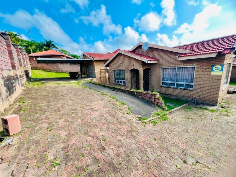 Ocebisa Properties Presents A  Five Bedroom House For sale in Avoca Hills(Effingham)