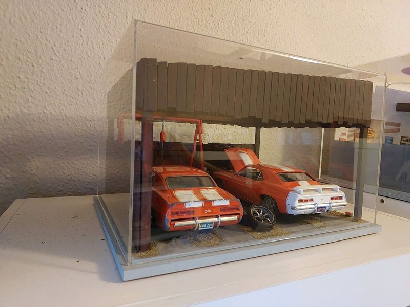 1;18 scale Camaro diorama