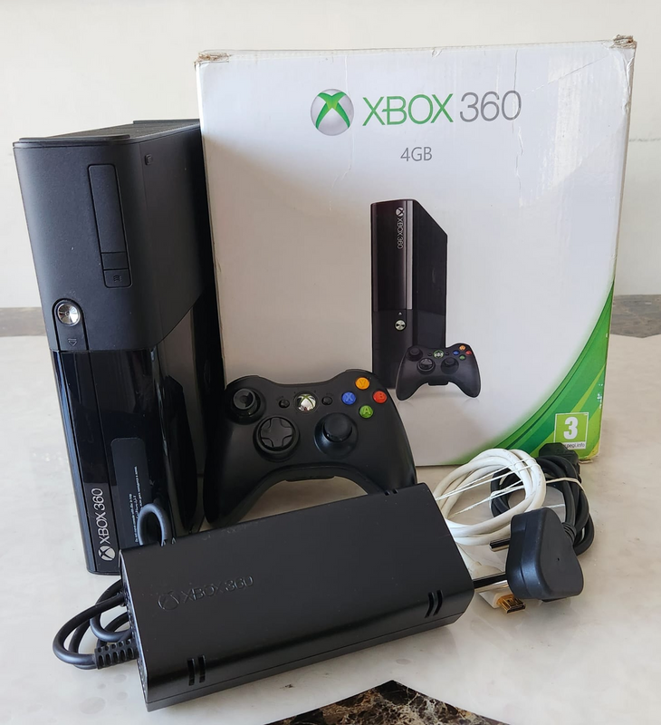 XBOX 360 with Games