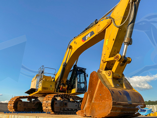 Caterpillar 374F L Tracked 74 Ton Excavator with 13592hrs