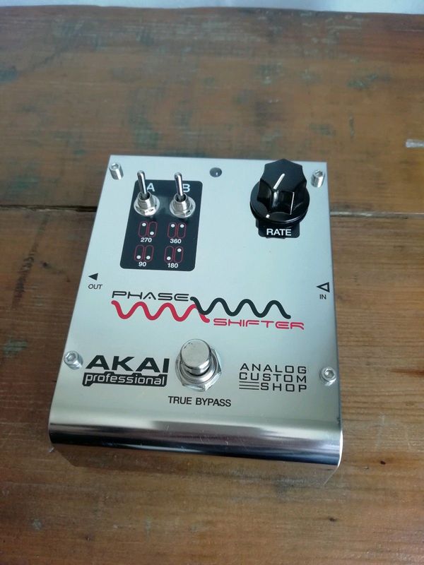 MIJ Akai Anolog CUSTOM SHOP Phase Shifter Guitar effects pedal IMMACULATE like new Spotless in box!