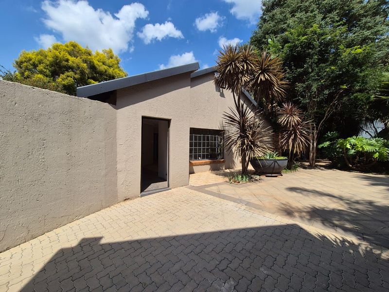 Office To Let in Kempton Park | Pomona