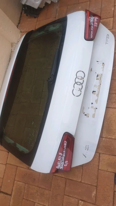 Audi A3 tailgate