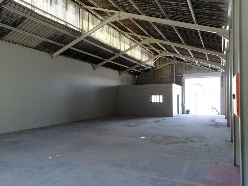 250m2 Warehouse TO LET in Brackenfell