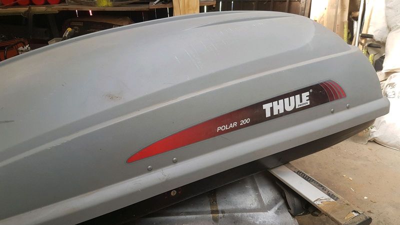 Thule Polar 200 roof box for sale